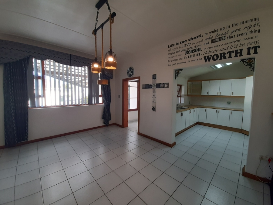 3 Bedroom Property for Sale in Cambridge West Eastern Cape